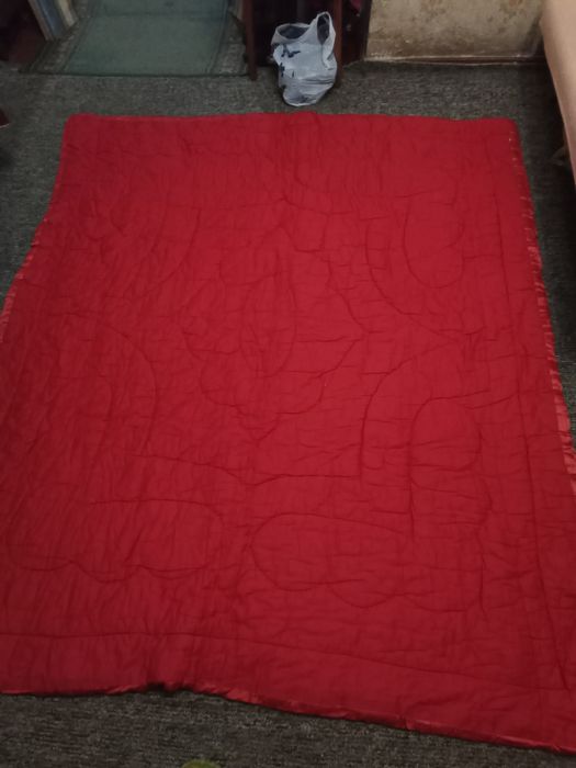 Продам ватное одеяло.