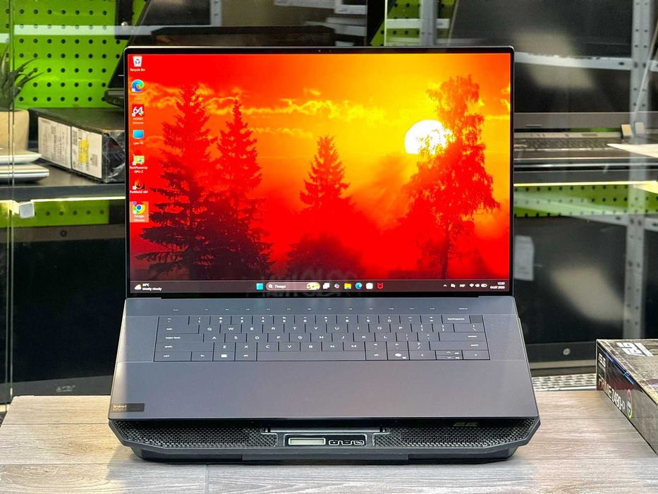 ТОПОВА КОМПЛЕКТАЦІЯ! Dell XPS 9640 / Ultra 9 / DDR5 64Gb / SSD 4Tb / RTX 4070