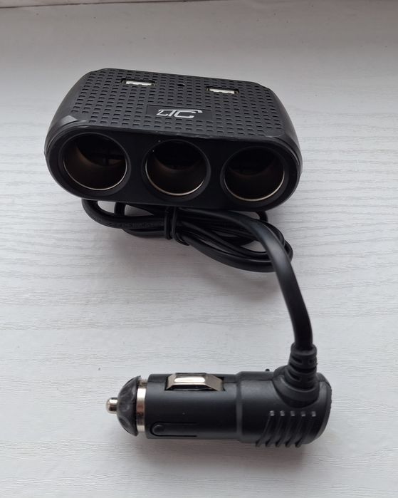 LTC Rozdzielacz Rozgałęźnik do Zapalniczki Potrójny 3 Gniazda 2 USB