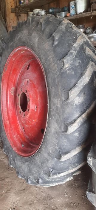 Продам колеса на трактор юмз-6