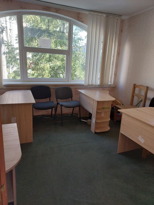 Здается в оренду кімната в центрі міста.