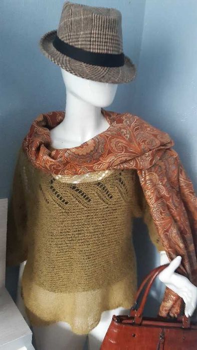 Светр- павутинка , мохер