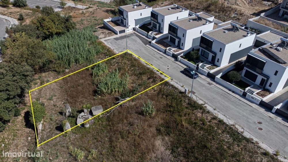 Terreno Urbano à Venda - Quintas das Varandas, Lote 107 - Alenquer,... — Alenquer (Santo Estêvão E Triana), Lisboa
