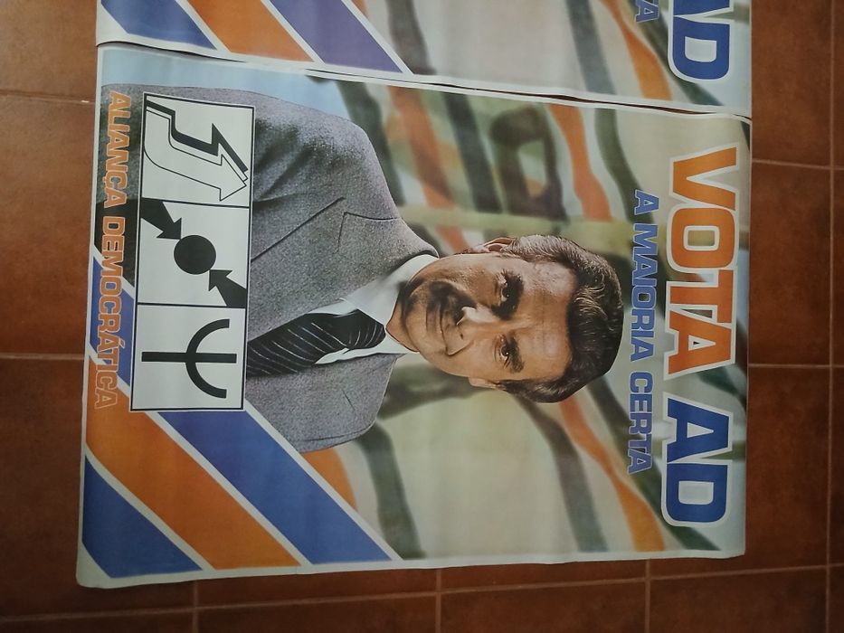 Antigos Cartazes Politicoa AD