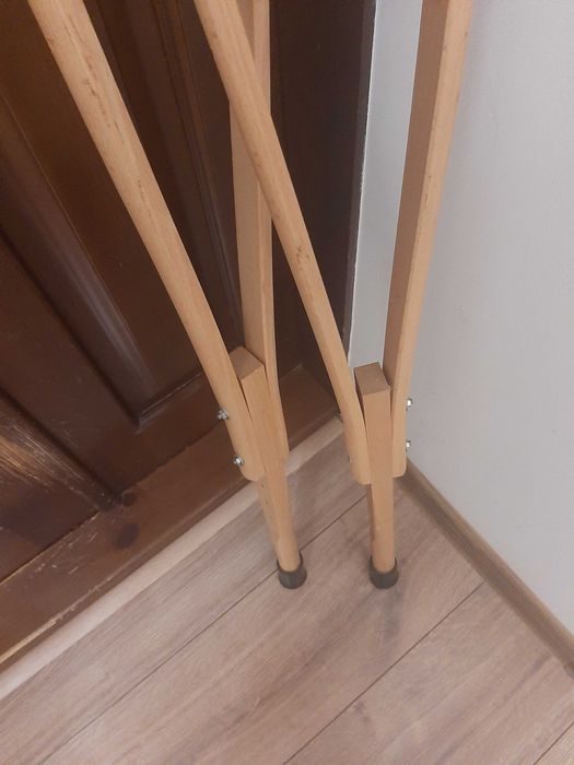 продам деревянные костыли