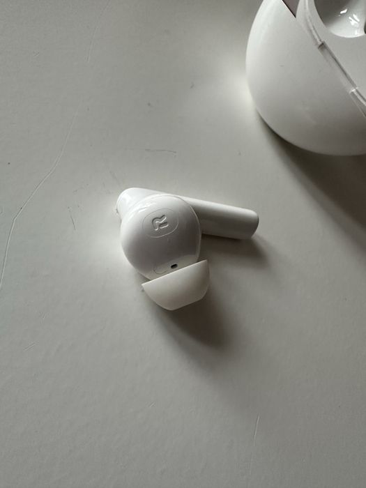 Oppo słuchawka i etui