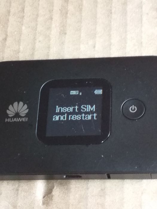 Модем 4G/3G+Wi-Fi роутер Huawei  (E5577Сs-321
