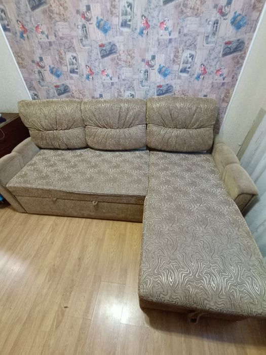 Угловой раскладной диван