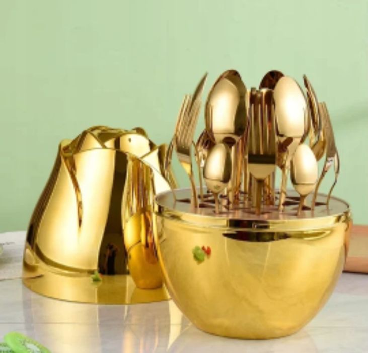 Zestaw sztućcy 24 elementy złote