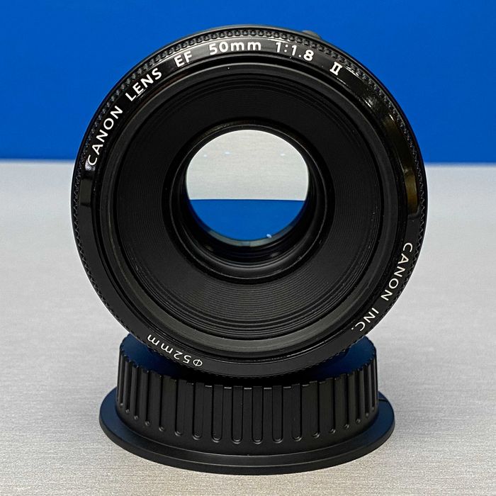 Canon EF 50mm f/1.8 II
