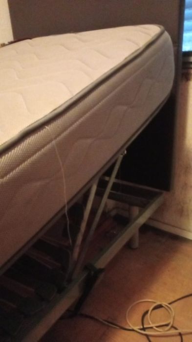 Cama solteiro elevatória