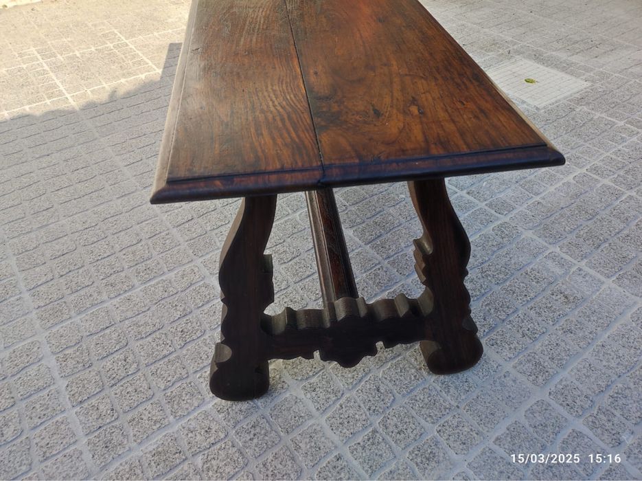 Mesa de Apoio de Interior