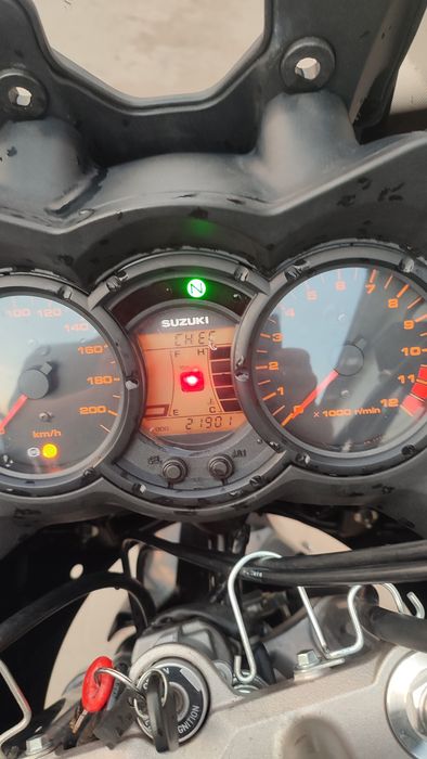 Suzuki v-strom 650 ABS 2010 rok niski przebieg