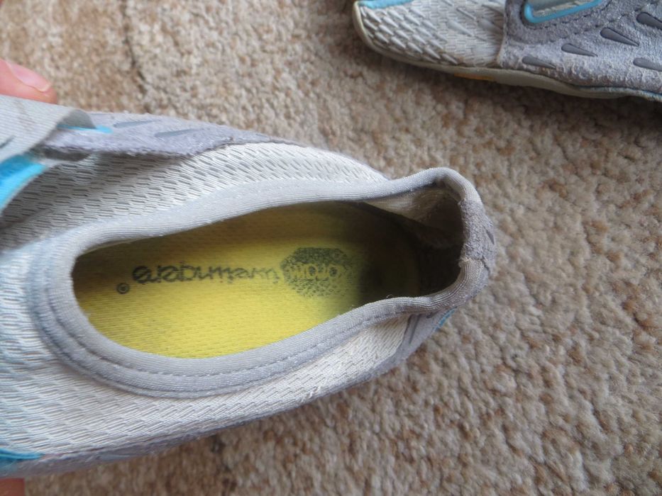 buty  vibram fivefingers  23,5  cm