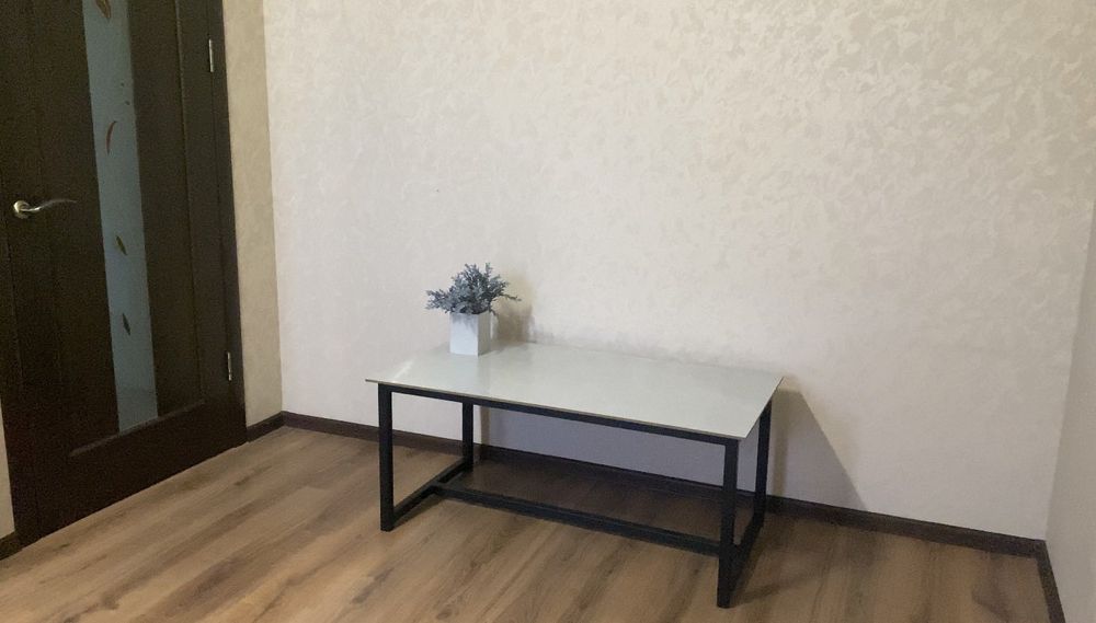 Журнальний стіл в стилі Loft