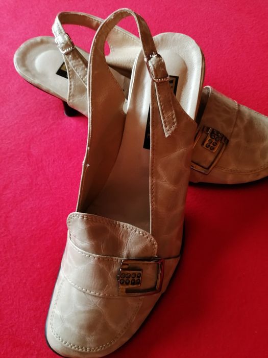 sprzedam buty