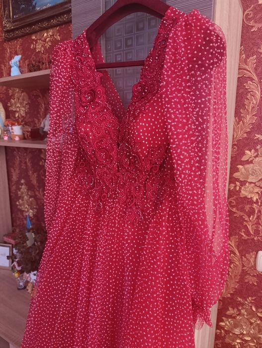 Сукня на випускний