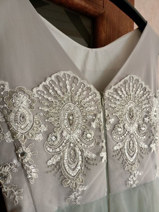 Ekskluzywna suknia studniówkowa z tiulem