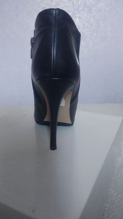 Чёрные сапожки кожа