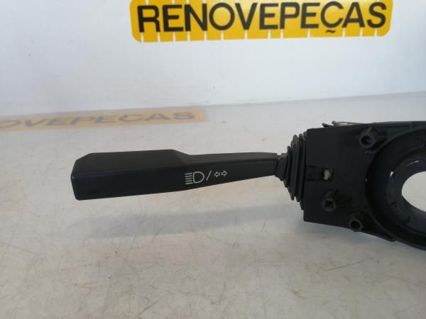 Conjunto / manetes de luzes e limpa vidros VOLVO 440 K (445)