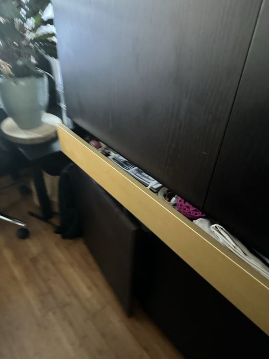 Aparador sala  em carvalho escuro - madeira maciça- excelente estado