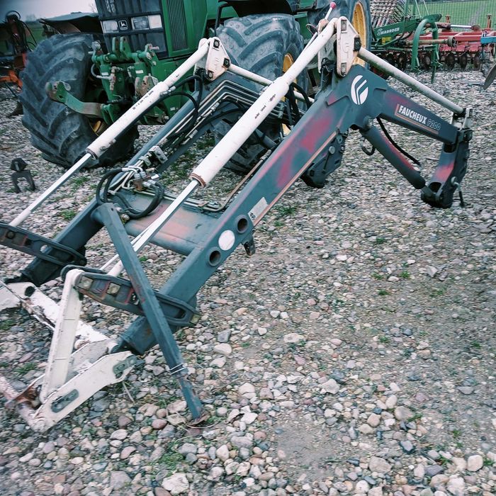 Ładowacz czołowy tur do ciągnika 4 cyl kompletny Faucheux, euroramka