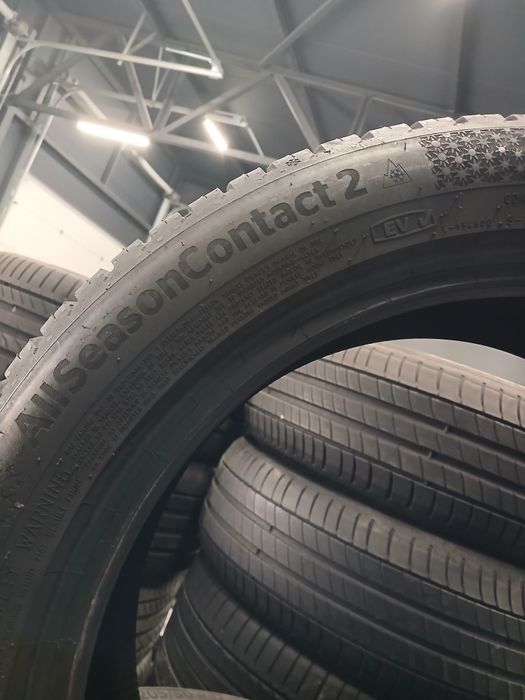 Всесезонні шини  БУ 205/50 R17  CONTINENTAL  All season Contact 2 EV