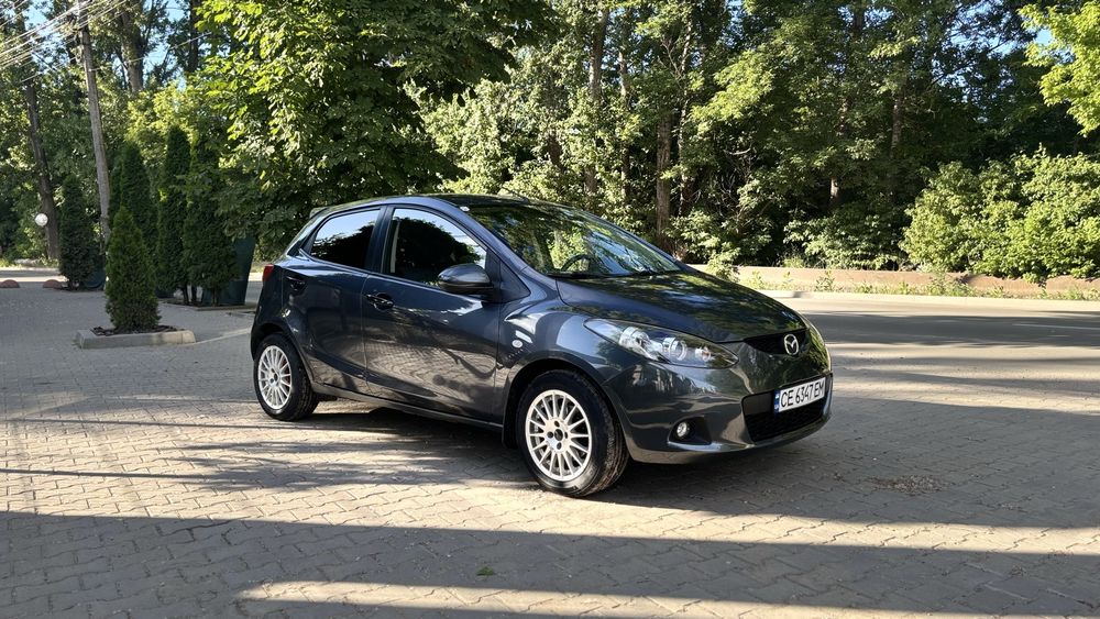 Продаю Mazda 2 2008 рік