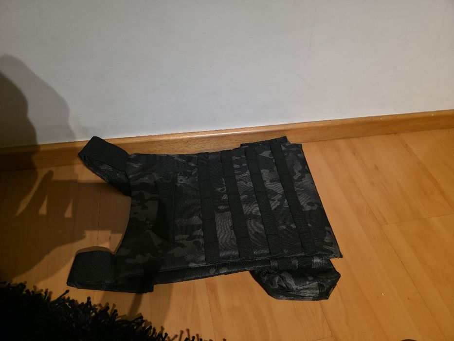 Vendo coletes airsoft Novos