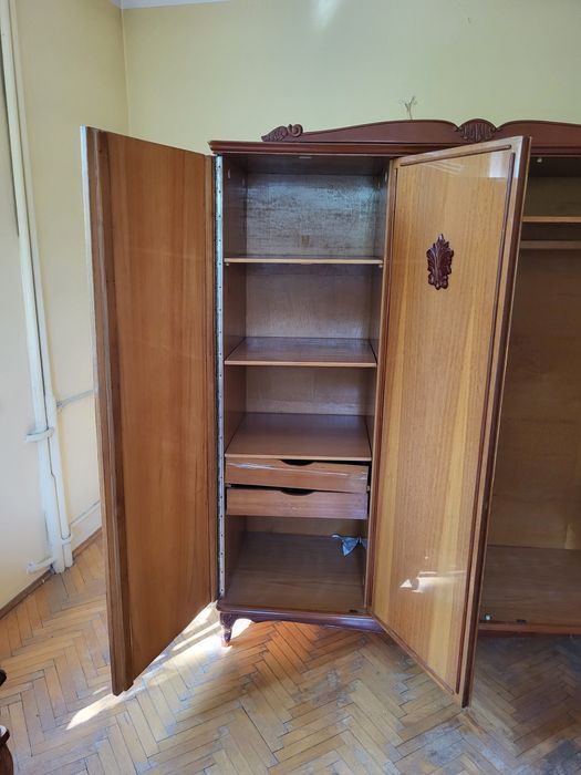 PRL Toaletka, szafa, szafki nocne, pufa, komplet mebli