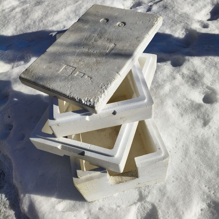 Domek styropianowy dla kota