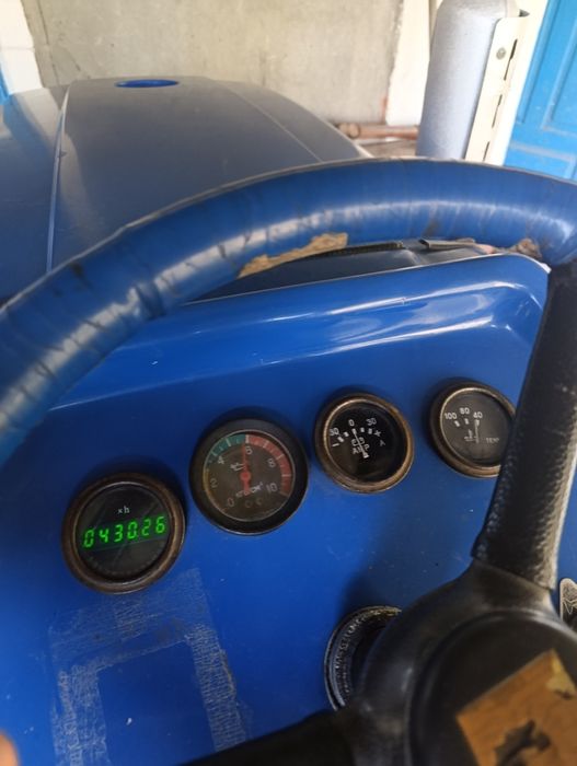 Трактор DONGFENG 244