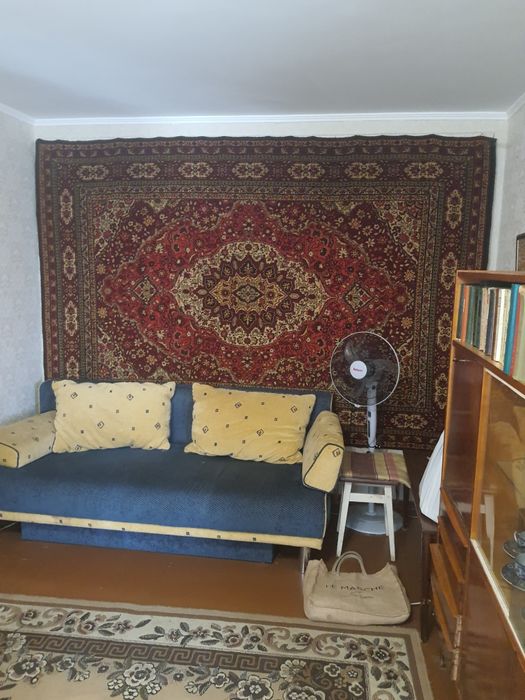 Продам 2-ком " Срочно " Маяковского