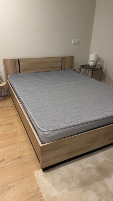 Cama com colchão 190x140