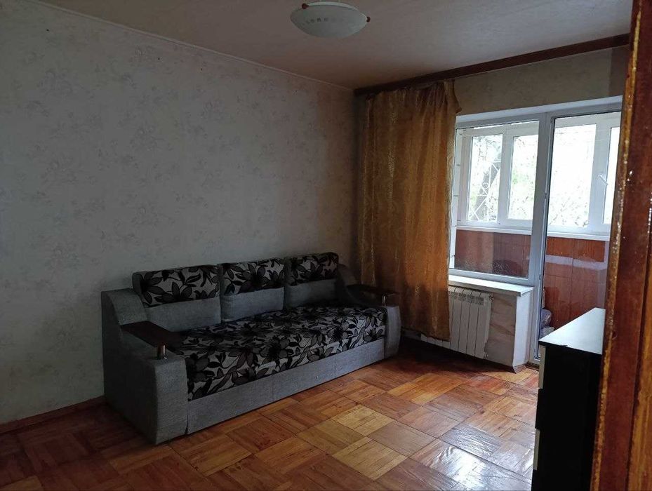 Троєщина. проспект Червоної калини 12 В.