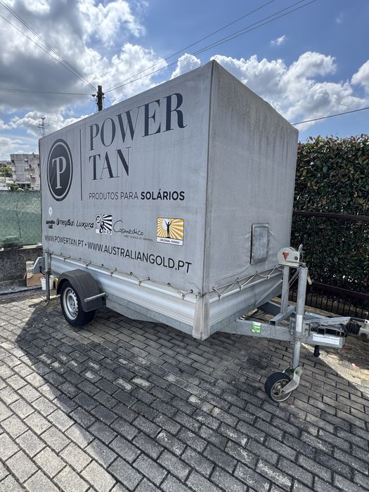 reboque com matricula propria