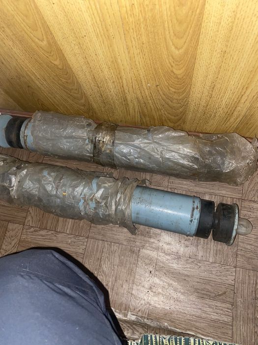 Амортизатор автобуса лаз икарус новые  2 шт