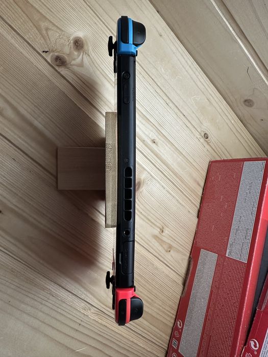 Nintendo SWITCH V2 32 gb + 128 gb sd cart