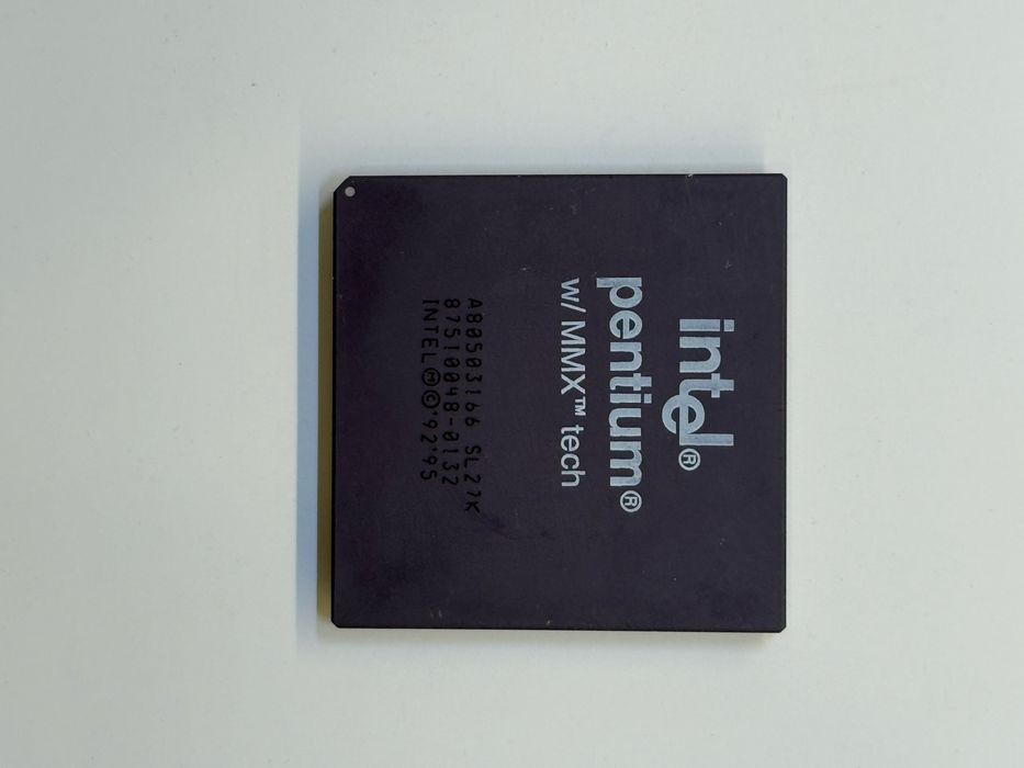 Procesor Intel Pentium MMX 166MHz Socket 7 Retro PC (SL27K)