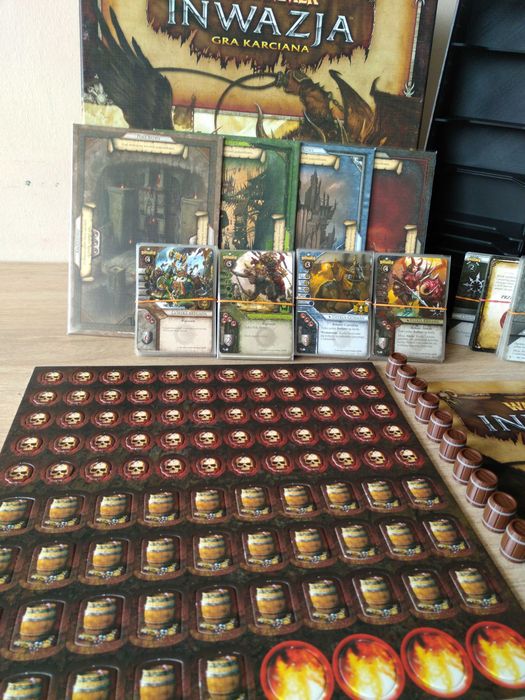 WARHAMMER Inwazja LCG PL 100% komplet (+protektory na karty/stolice+insert+beczki)