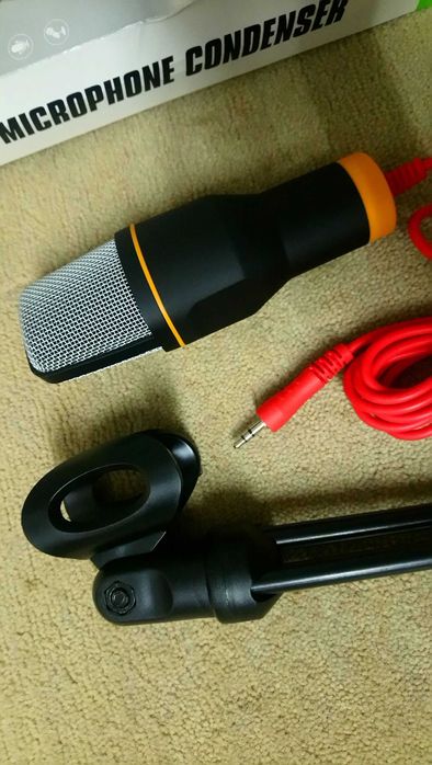 Microfone condensador com tripé