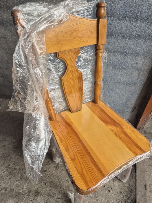 Обеденный стол и стулья, натуральное дерево