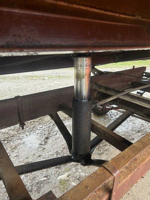 Продам причеп двох-осний