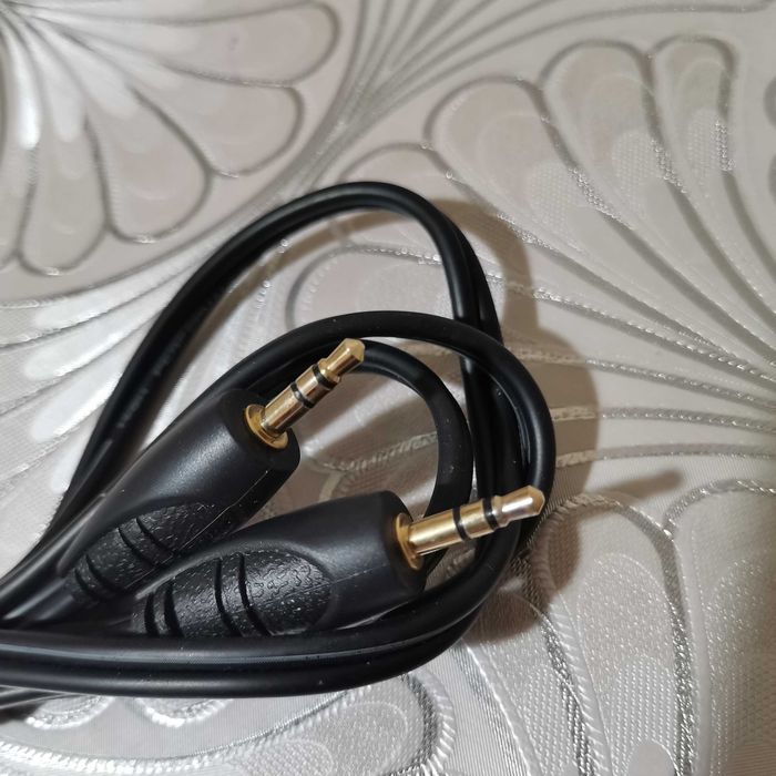Кабель aux 1.5 м