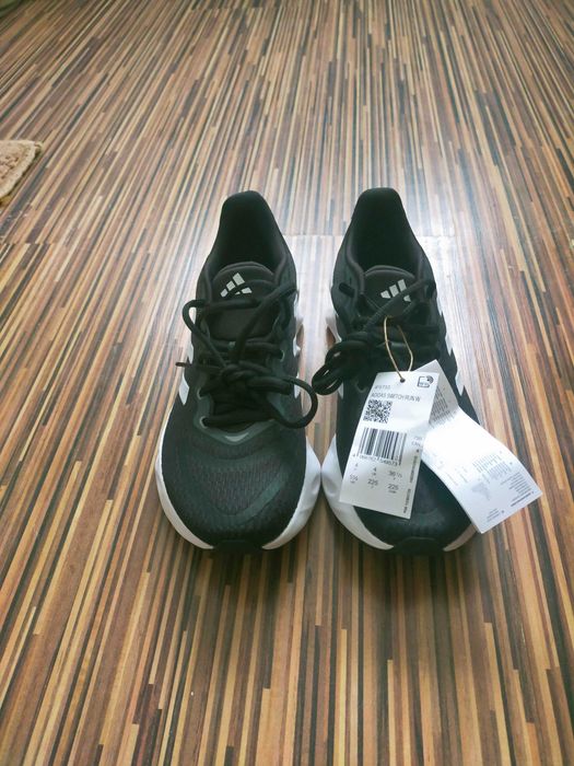 Nowe adidasy Adidas czarne rozmiar 36 i 2/3 do biegania