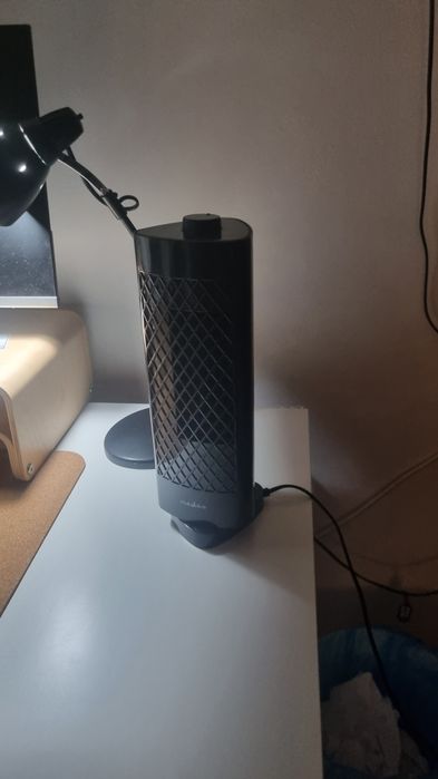 Coluna de ar para secretária