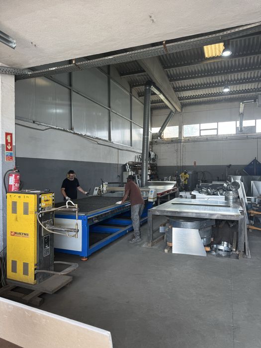 Espetacular Armanzem 534 m2 arrendamento