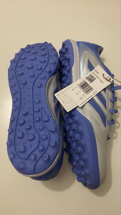 Chuteiras Adidas Copa Pure - piso sintético