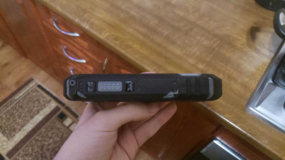 Захищений телефон Sonim XP5S XP5800, 2СІМ, 4G, мова англ, 2/16Gb памят