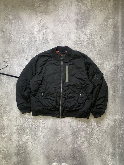 Дуже великий бомбер Jordan big logo nylon
